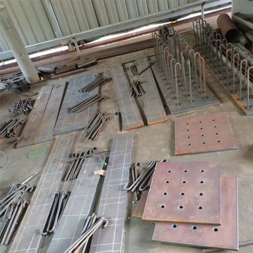 有哪些其他因素会影响焦作预埋件位置的确定？